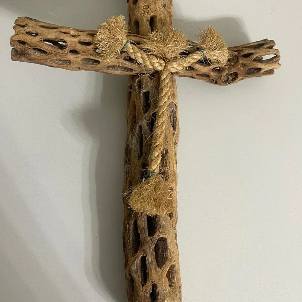 Vintage Rustic Driftwood cross with rope detail‎